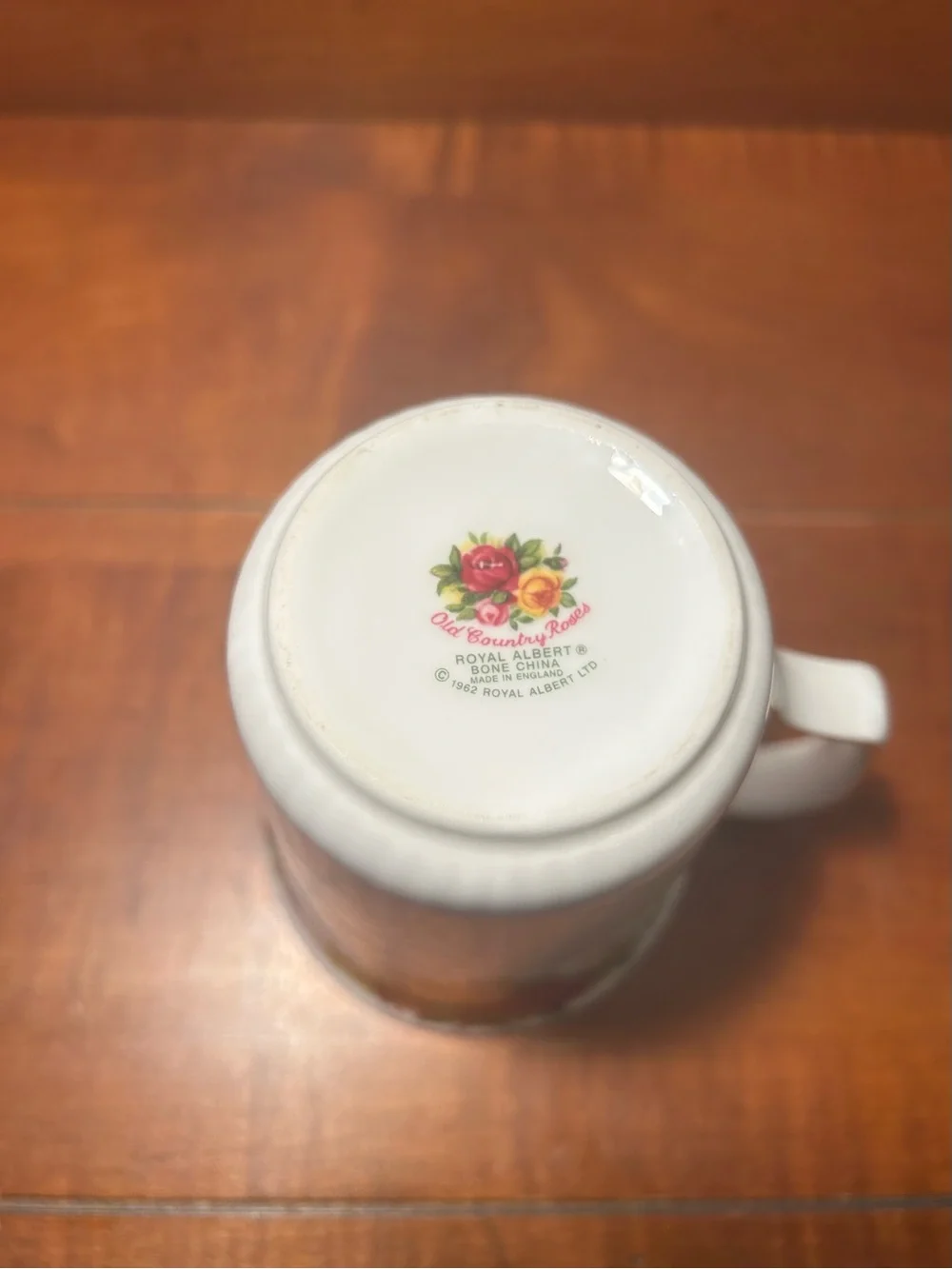 White Porcelain Floral Rose Accent Mug with Gold Trim
